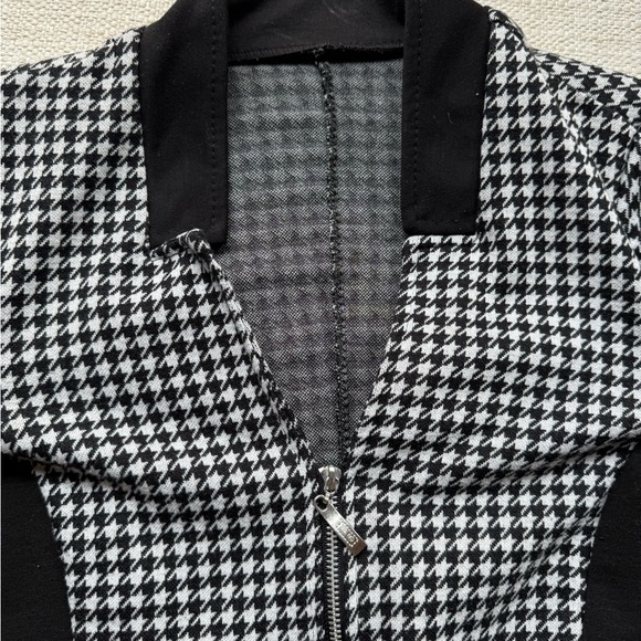 Black and White Houndstooth Women's Crop Jacket - Picture 4 of 7